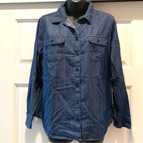 St. John's Bay Tops - St. John's Bay Blue lightweight 100% cotton long sleeve button Denim Shirt, PL